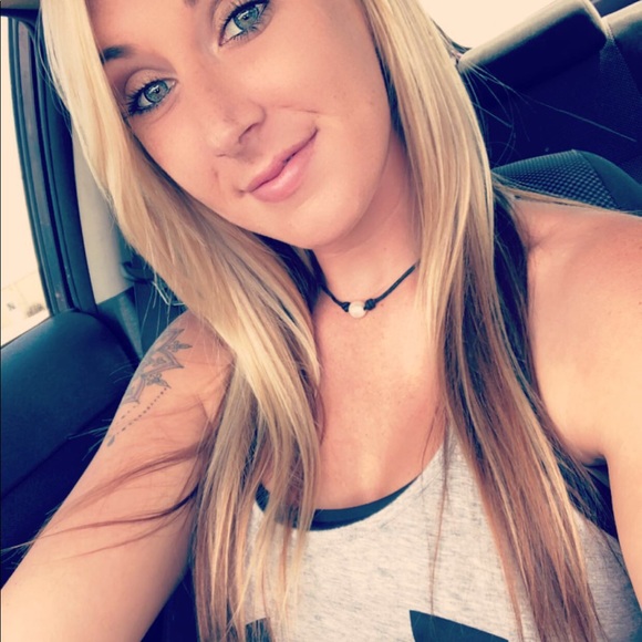 Meet your Posher, Nikki - Picture 4 of 4